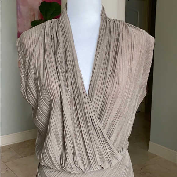 Nude V Neck Sleeveless Dress Rachel Roy - Picture 2 of 7